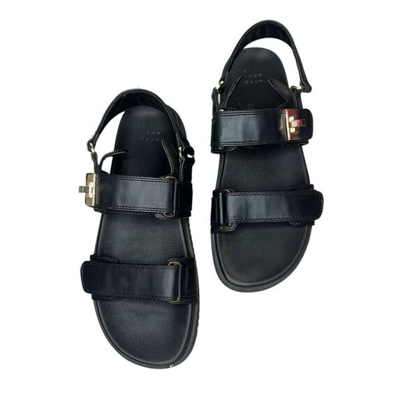 A New Day Women’s 9 Jonie Footbed Sandals Black Faux Leather Chunky - Picture 3 of 8